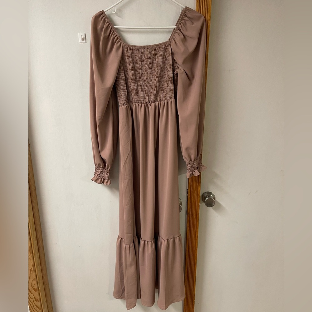 Smocked Top Women’s Long Sleeve Midi Dress